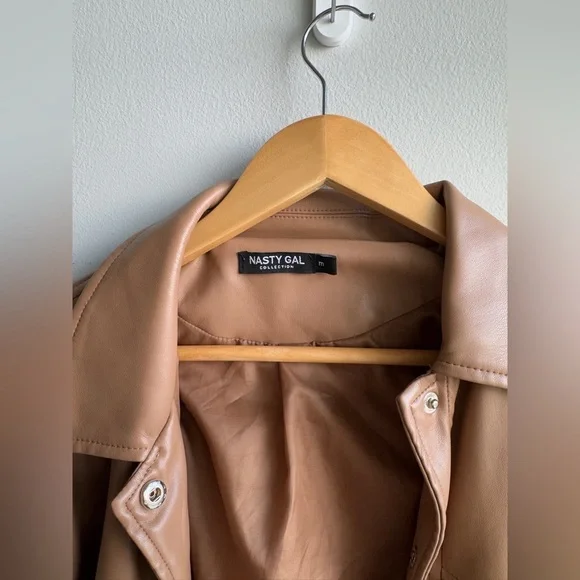 Nasty Gal WESTERN FRINGED FAUX LEATHER COAT - Picture 6 of 7